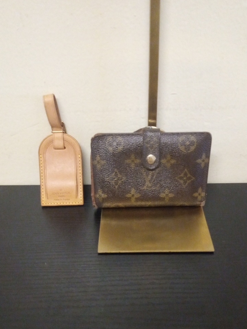 Louis Vuitton Kiss Lock And Luggage Tag Bundle